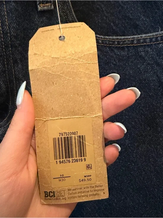 NWT Levi's Dark Blue Denim Mini Skirt - Picture 2 of 4